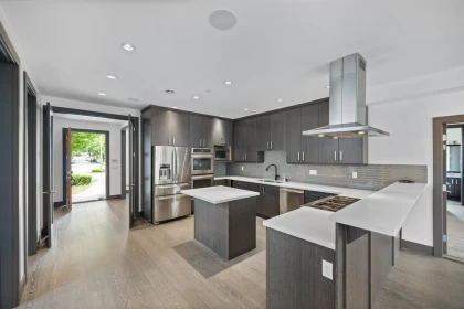 Kitchen Island Photo of 7493 Gatineau Place, Vancouver, BC