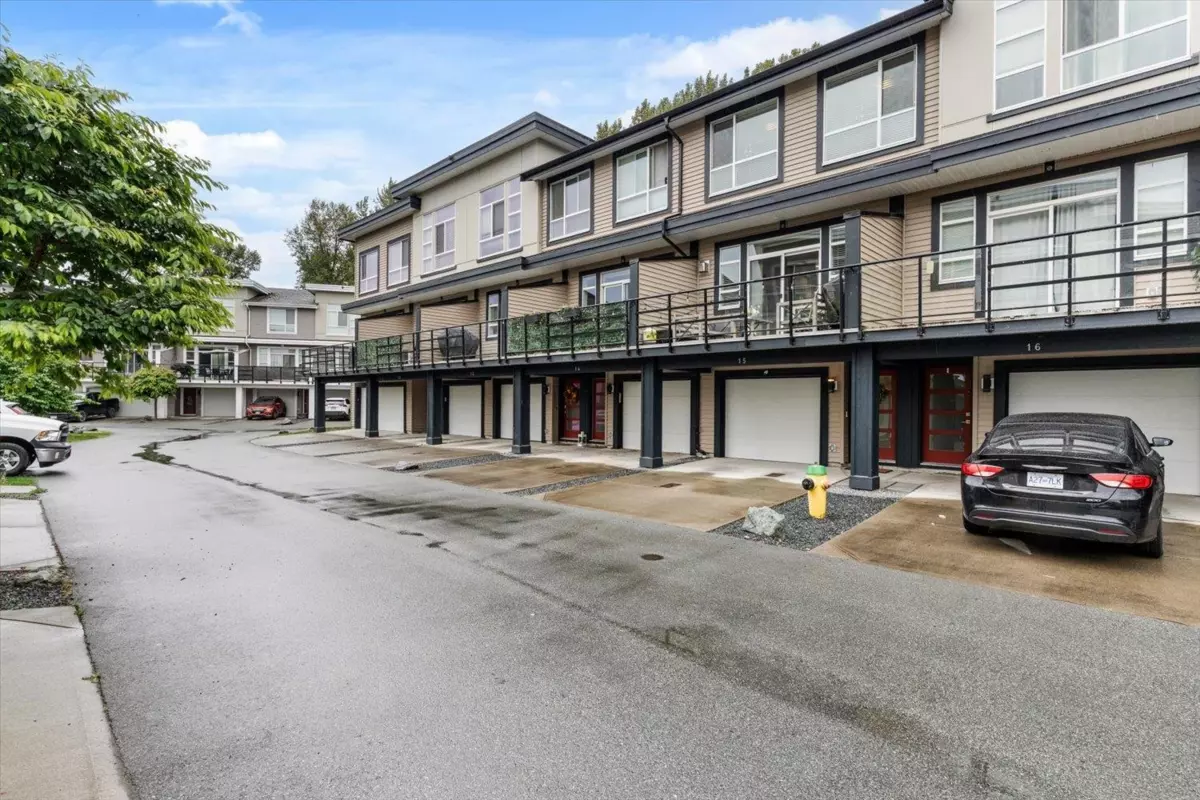 Family Room Photo of 15 8413 Midtown Way, Chilliwack, BC