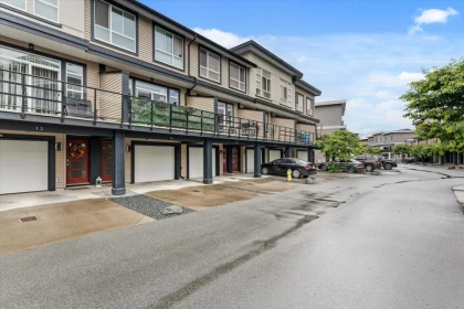 15 8413 Midtown Way, Chilliwack, BC, Chilliwack — Townhouse for sale