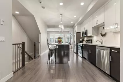 Kitchen Island Photo of 15 8413 Midtown Way, Chilliwack, BC