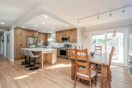 3924 205b Street, Langley, BC, Langley — Single Family Residence for sale