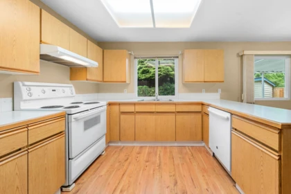 Backyard Photo of 1048 Lombardy Drive, Port Coquitlam, BC