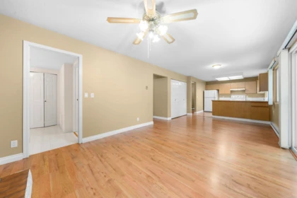 Kitchen Photo of 1048 Lombardy Drive, Port Coquitlam, BC