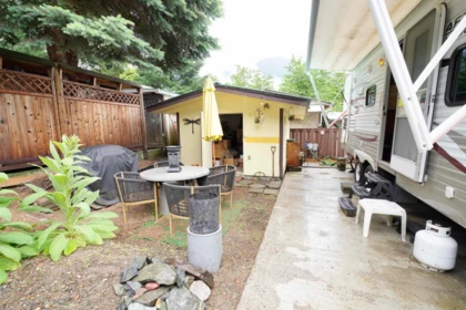 Mudroom Photo of 15 30860 Trans Canada Highway, Yale, BC