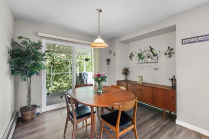 Breakfast Nook Photo of 19949 51 Avenue, Langley, BC