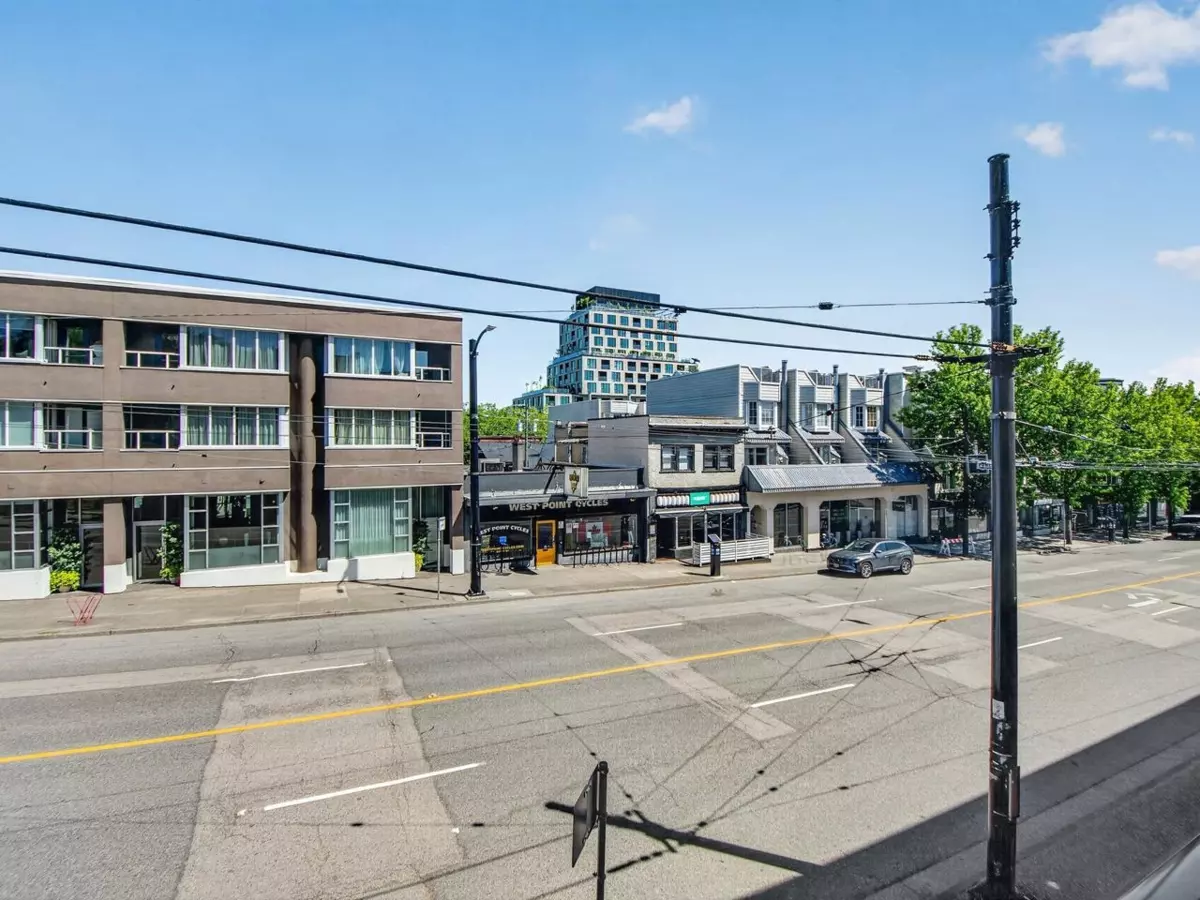 Family Room Photo of 102 3788 W 10th Avenue, Vancouver, BC