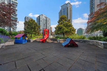 Outdoor Kitchen Photo of 2504 565 Smithe Street, Vancouver, BC