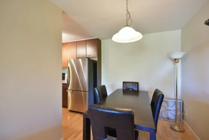 403 5631 Inlet Avenue, Sechelt, BC, Sechelt — Apartment/Condo for sale