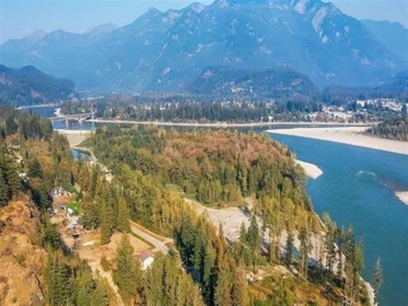 20738 Landstrom Road, Hope, BC, Hope — Single Family Residence for sale