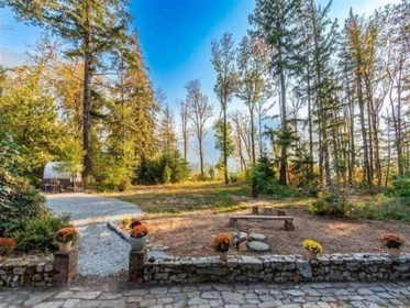 Kitchen Photo of 20738 LANDSTROM ROAD, Hope BC V0X 1L3