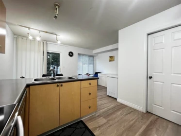 Kitchen Island Photo of 75 12110 75a Avenue, Surrey, BC