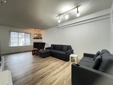 Walk-In Closet Photo of 75 12110 75a Avenue, Surrey, BC