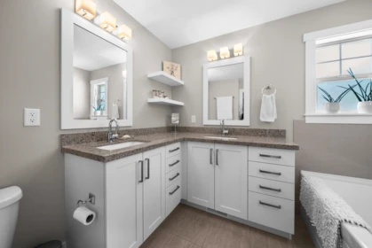 Laundry Room Photo of 23 35298 Marshall Road, Abbotsford, BC