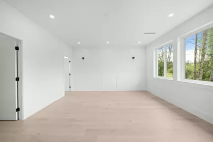 Basement Recreation Room Photo of 7527 205 Street, Langley, BC