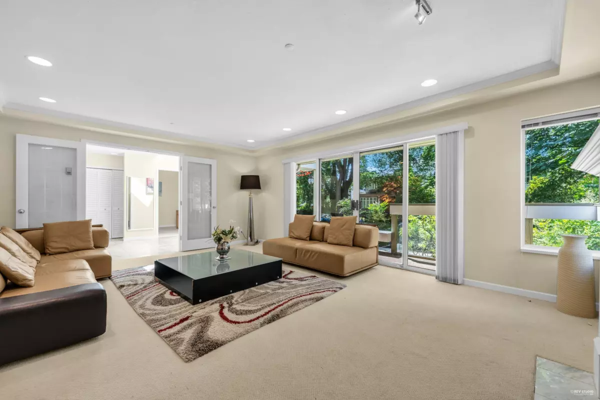 Family Room Photo of 3091 W 38th Avenue, Vancouver, BC