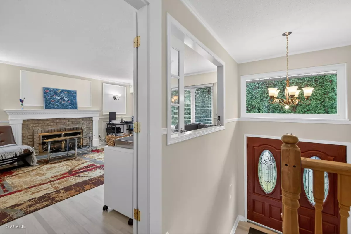 Dining Area Photo of 22939 128 Avenue, Maple Ridge, BC