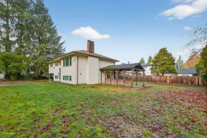Outdoor Kitchen Photo of 22939 128 Avenue, Maple Ridge, BC