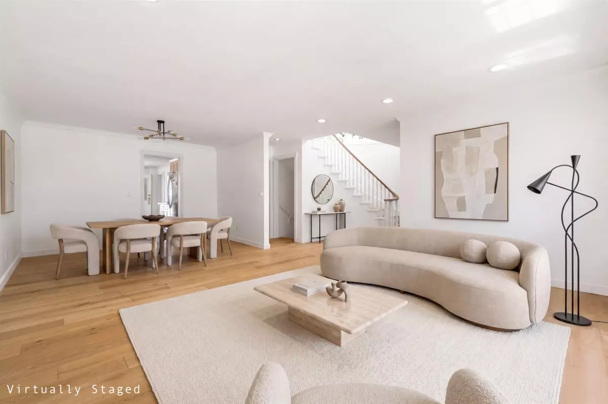 Family Room Photo of 1611 E 57th Avenue, Vancouver, BC