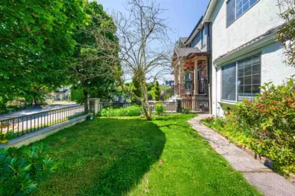 Front Yard Photo of 1611 E 57th Avenue, Vancouver, BC