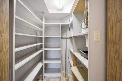 Basement Recreation Room Photo of 306 4926 48 Avenue, Delta, BC