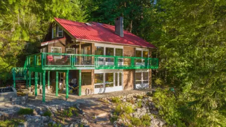 4707 Francis Peninsula Road, Madeira Park, BC, Madeira Park — Single Family Residence for sale