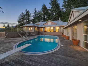 Backyard Photo of 6231 Taylor Drive, West Vancouver, BC