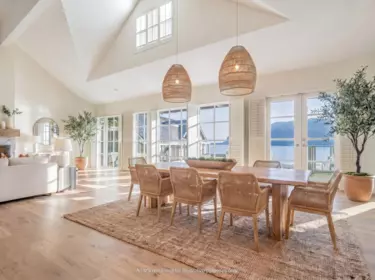 Kitchen Photo of 6231 Taylor Drive, West Vancouver, BC