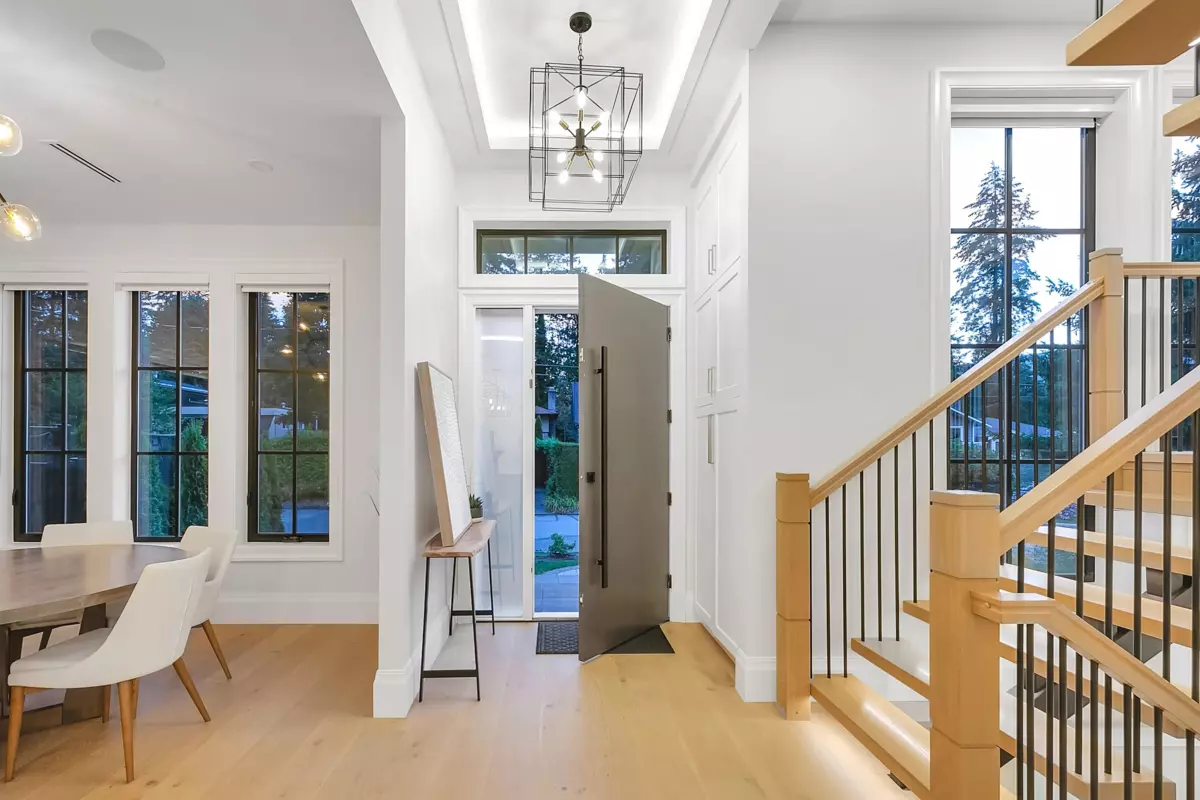 Living Room Photo of 1395 W 21st Street, North Vancouver, BC