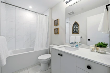 Laundry Room Photo of 112 45505 Campus Drive, Chilliwack, BC