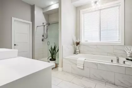 Hallway Photo of 52782 Stonewood Place, Rosedale, BC