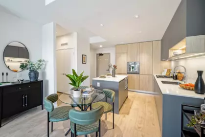Kitchen Island Photo of 320 6808 Minoru Boulevard, Richmond, BC