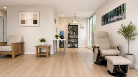 Loft / Bonus Room Photo of 503 2020 Fullerton Avenue, North Vancouver, BC