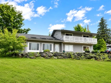 Breakfast Nook Photo of 1783 Everett Road, Abbotsford, BC