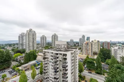 Garden / Landscaping Photo of 1803 7077 Beresford Street, Burnaby, BC