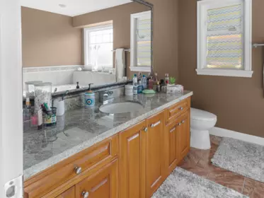 Laundry Room Photo of 15167 70a Avenue, Surrey, BC
