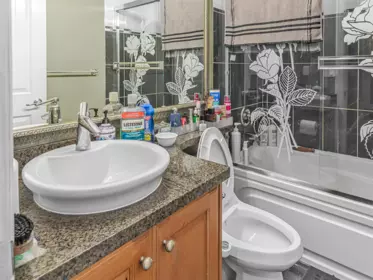 Office / Den Photo of 15167 70a Avenue, Surrey, BC