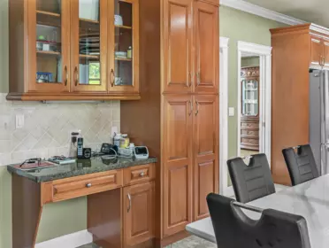 Walk-In Closet Photo of 15167 70a Avenue, Surrey, BC