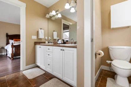 Powder Room Photo of 6940 196b Street, Langley, BC