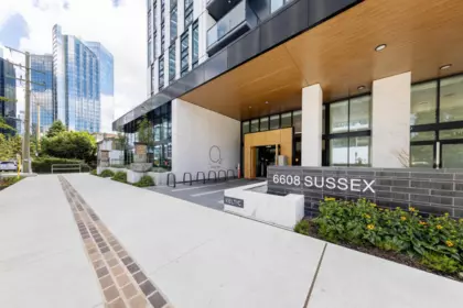 2202 6608 Sussex Avenue, Burnaby, BC, Burnaby — Apartment/Condo for sale