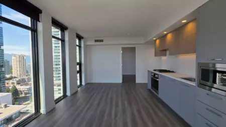 2202 6608 Sussex Avenue, Burnaby, BC, Burnaby — Apartment/Condo for sale