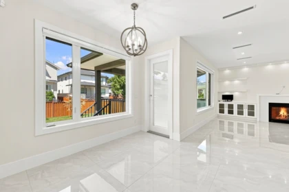 Kitchen Island Photo of 15671 82 Avenue, Surrey, BC
