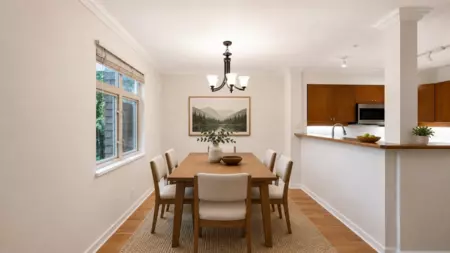 205 18 Smokey Smith Place, New Westminster, BC, New Westminster — Apartment/Condo for sale