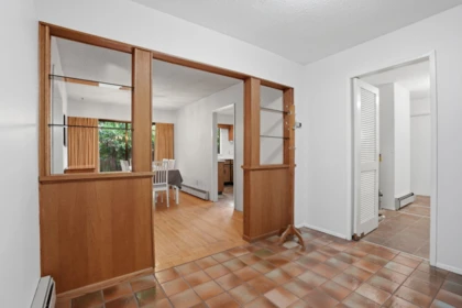 Breakfast Nook Photo of 909 Seymour Boulevard, North Vancouver, BC