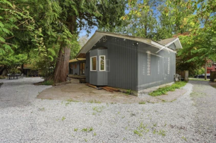Pantry Photo of 909 Seymour Boulevard, North Vancouver, BC