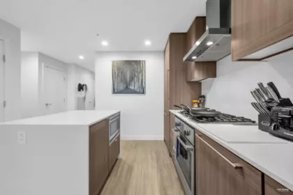 Kitchen Photo of 1805 2351 Beta Avenue, Burnaby, BC