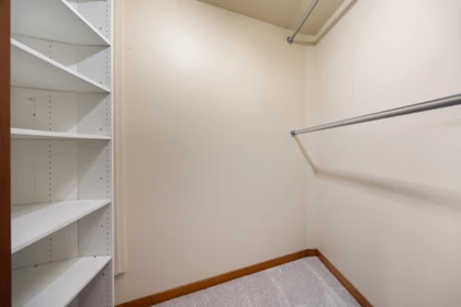 Basement Recreation Room Photo of 114 8 Renaissance Square, New Westminster, BC