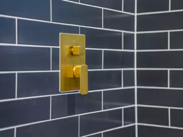 Powder Room Photo of 1 2339 Parker Street, Vancouver, BC