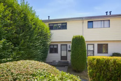 28 5351 200 Street, Langley, BC, Langley — Townhouse for sale