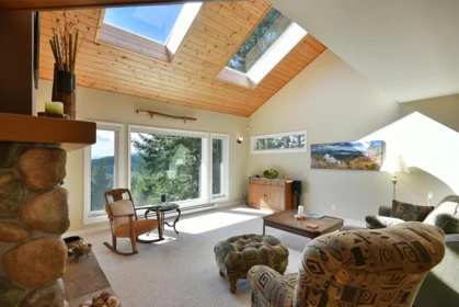 Family Room Photo of 4862 Hotel Lake Road, Garden Bay, BC