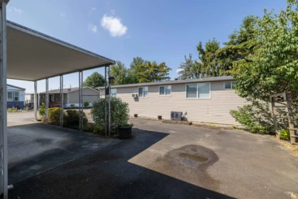 Front Yard Photo of 134 27111 Avenue, Langley, BC